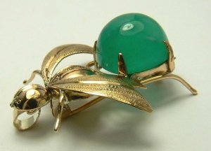 Endearing! Custom Created Colombian Emerald Cabochon Bee Brooch/Pendant