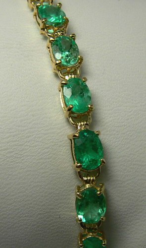 15.0cts Electrifying! Oval Colombian Emerald & Gold Tennis Bracelet 14k