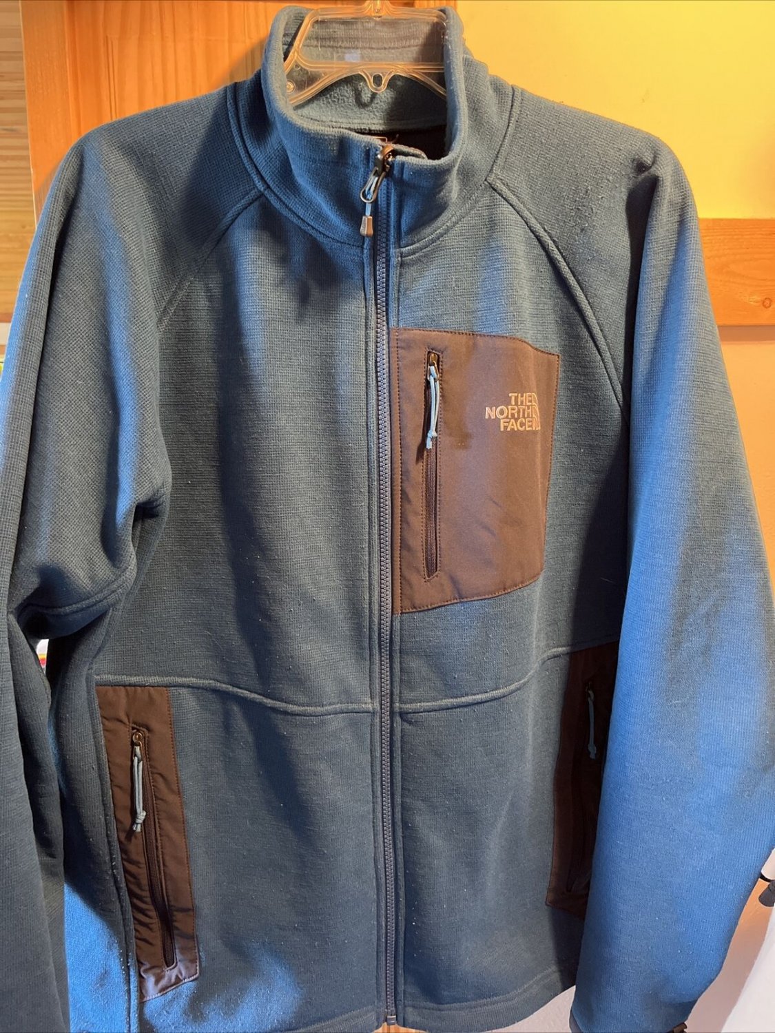The North Face Mens Large Blue Long Sleeve Full Zip Polyester Fleece Jacket