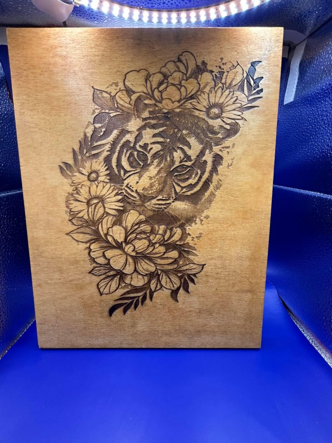 Tiger with flower's wall decor