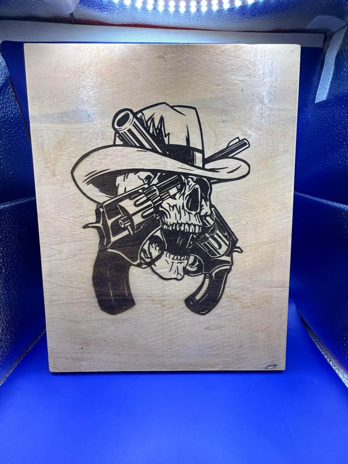 Skull cowboy with gun's wall decor