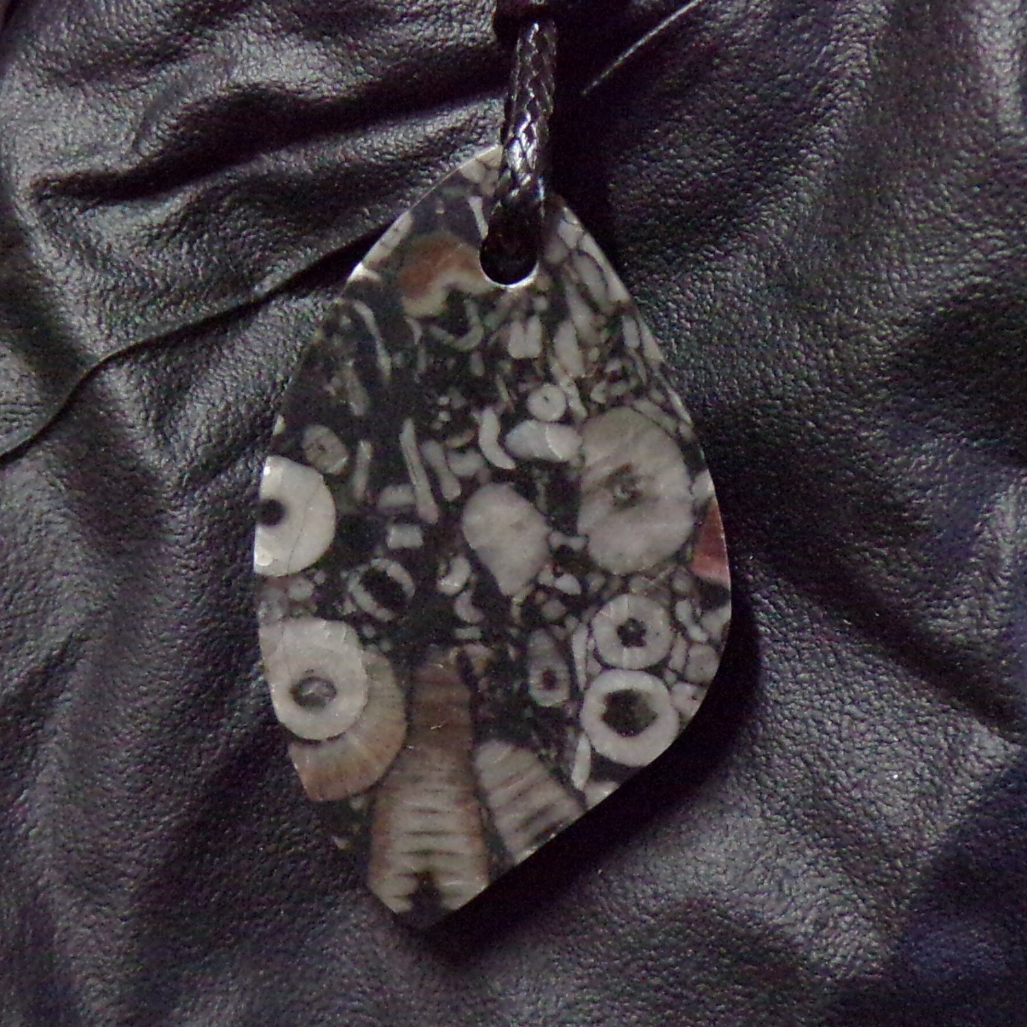 crinoid marble pendant