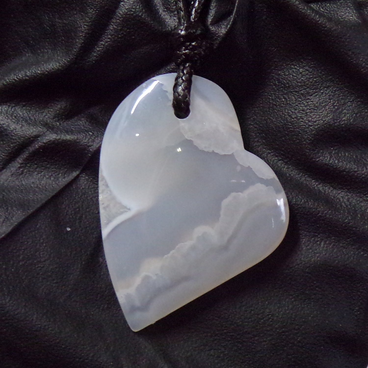 white lace agate pendant