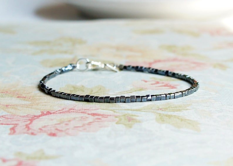 Hematite Cube 3mm Smooth beads adjustable stacking bracelet | STK-3493
