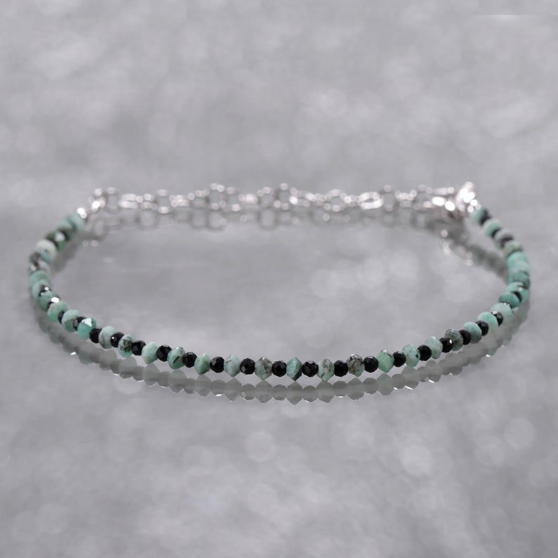 Emerald & Black Spinel Round 2-3mm Faceted beads adjustable stacking bracelet | STK-2535