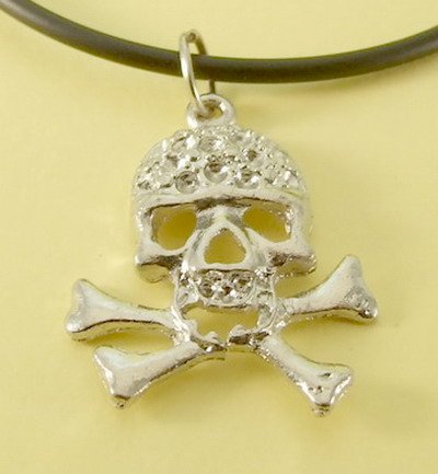 Skull and Cross Bones Pendant Rubber Chain Necklace