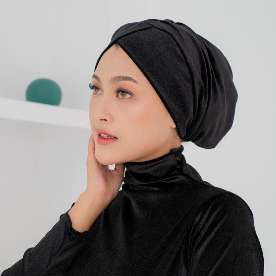 Winonamodest - HJ Velvet Instant Turban Black Color
