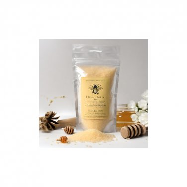 Natural, Handcrafted Honey Bee Scented Women's Bath Salts 4 Oz