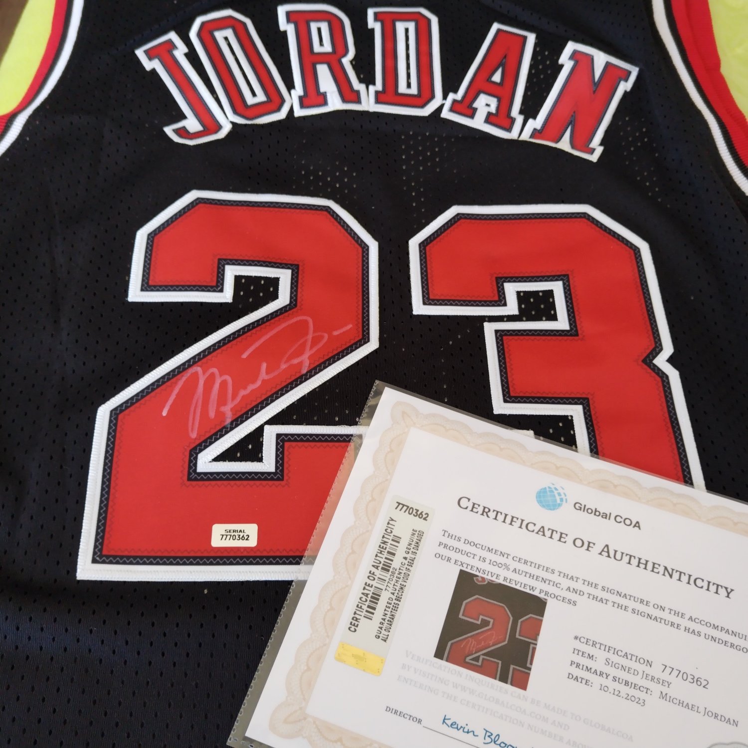 Michael Jordan Signed Autographed NBA Chicago Bulls Black Jersey COA