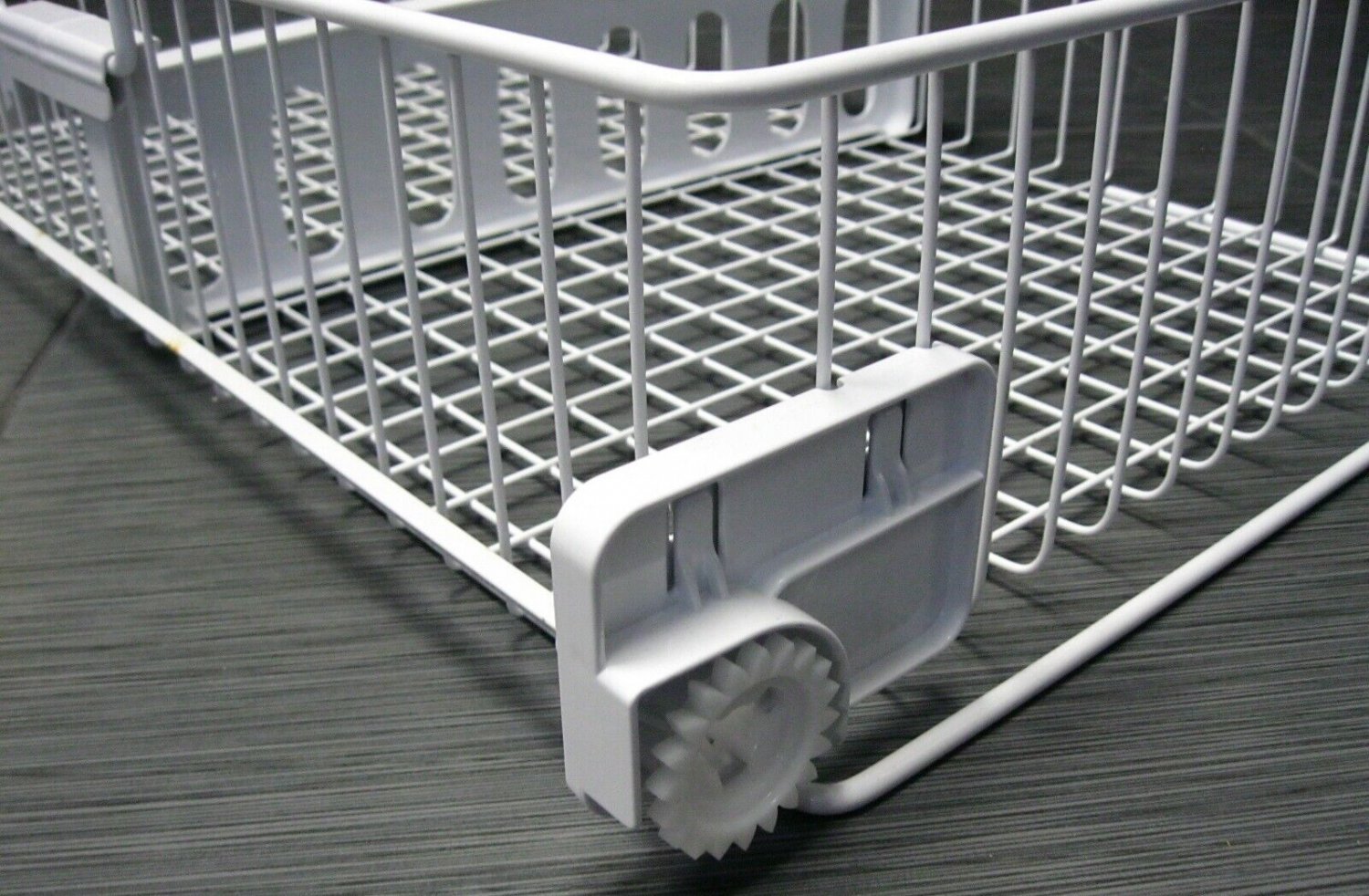 WHIRLPOOL GOLD Refrigerator Freezer SlideOut Wire Basket Drawer