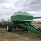 John Deere 787 Air Seeding System (Serial No. N00787X000172-) Operator’s Manual OMN200371 John Deere 787 Air Seeding System (Serial No. N00787X000172-) Operator’s Manual OMN200371