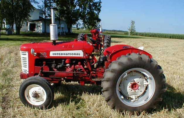 Case IH 350 Utility Tractor Operator&acirc;��s Manual 1004494R3 DOWNLOAD