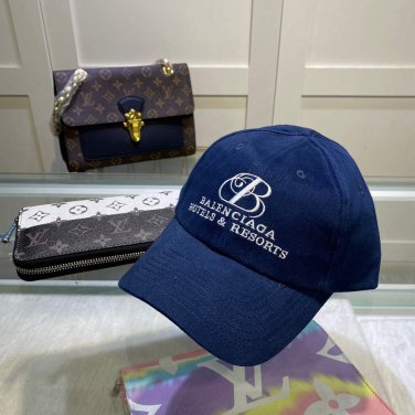 balenciaga 529192310 cap black white classic baseball cap with balenciaga embroidered logo b990086
