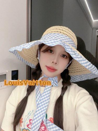 LV beach hat, fresh and light flat-top French sun protection hat for taking photos (12)