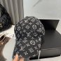 LV classic baseball cap, a versatile item that looks great no matter how you pair it (2)