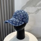 LV classic baseball cap, a versatile item that looks great no matter how you pair it (3)