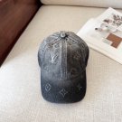 LV classic baseball cap, a versatile item that looks great no matter how you pair it (6)