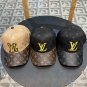 LV classic baseball cap, a versatile item that looks great no matter how you pair it (18)