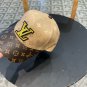 LV classic baseball cap, a versatile item that looks great no matter how you pair it (18)
