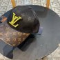 LV classic baseball cap, a versatile item that looks great no matter how you pair it (19)