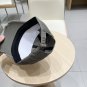 LV classic baseball cap, a versatile item that looks great no matter how you pair it (32)