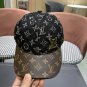 LV classic baseball cap, a versatile item that looks great no matter how you pair it (35)