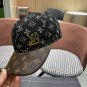 LV classic baseball cap, a versatile item that looks great no matter how you pair it (35)