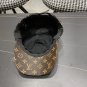 LV classic baseball cap, a versatile item that looks great no matter how you pair it (35)