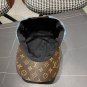 LV classic baseball cap, a versatile item that looks great no matter how you pair it (37)