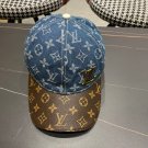 LV classic baseball cap, a versatile item that looks great no matter how you pair it (39)