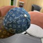LV classic baseball cap, a versatile item that looks great no matter how you pair it (39)