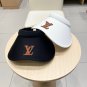 LV classic baseball cap, a versatile item that looks great no matter how you pair it (41)