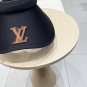 LV classic baseball cap, a versatile item that looks great no matter how you pair it (41)