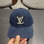 LV classic baseball cap, a versatile item that looks great no matter how you pair it (42)