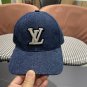 LV classic baseball cap, a versatile item that looks great no matter how you pair it (42)