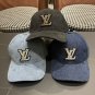 LV classic baseball cap, a versatile item that looks great no matter how you pair it (43)