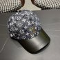 LV classic baseball cap, a versatile item that looks great no matter how you pair it (51)