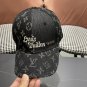 LV classic baseball cap, a versatile item that looks great no matter how you pair it (56)