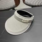 LV classic baseball cap, a versatile item that looks great no matter how you pair it (59)