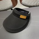 LV classic baseball cap, a versatile item that looks great no matter how you pair it (60)