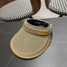 LV classic baseball cap, a versatile item that looks great no matter how you pair it (62)