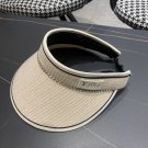 LV classic baseball cap, a versatile item that looks great no matter how you pair it (66)