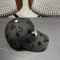 LV classic baseball cap, a versatile item that looks great no matter how you pair it (68)