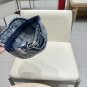 LV classic baseball cap, a versatile item that looks great no matter how you pair it (89)