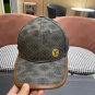 LV classic baseball cap, a versatile item that looks great no matter how you pair it (92)