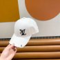 LV classic baseball cap, a versatile item that looks great no matter how you pair it (96)