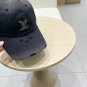 LV classic baseball cap, a versatile item that looks great no matter how you pair it (100)