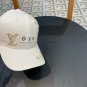 LV classic baseball cap, a versatile item that looks great no matter how you pair it (104)