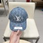 LV classic baseball cap, a versatile item that looks great no matter how you pair it (112)