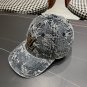 LV classic baseball cap, a versatile item that looks great no matter how you pair it (120)